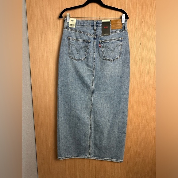 LEVI’S Denim Maxi Skirt, Sold at Free People, Size 26 (v) - Picture 4 of 14